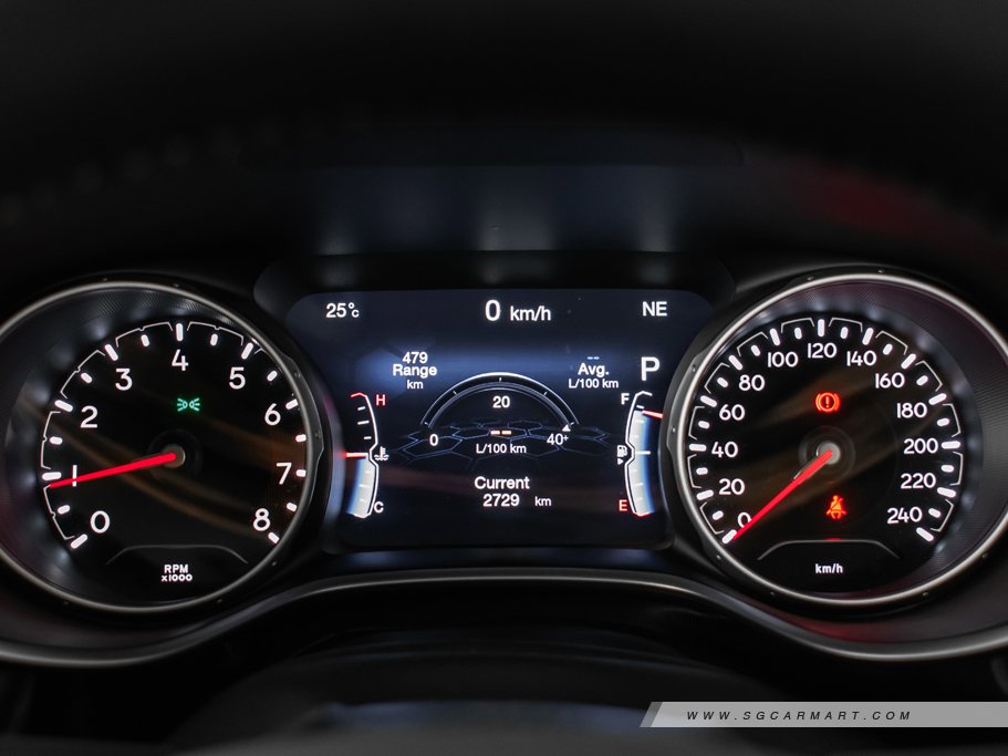https://i.i-sgcm.com/new_cars/cars/12279/12279_g23