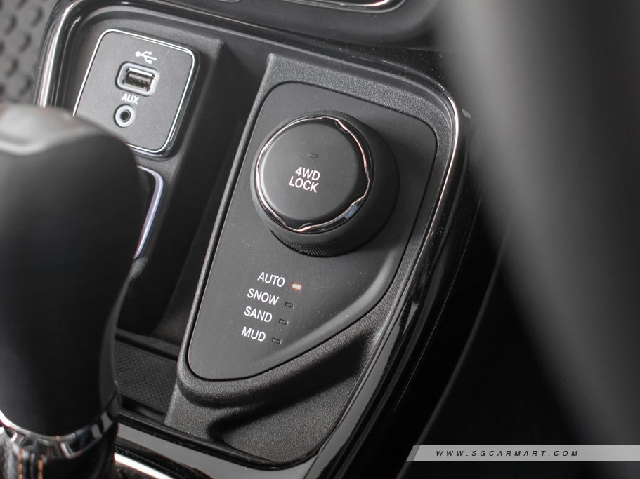 https://i.i-sgcm.com/new_cars/cars/12279/12279_g28