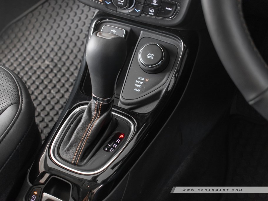 https://i.i-sgcm.com/new_cars/cars/12279/12279_g29
