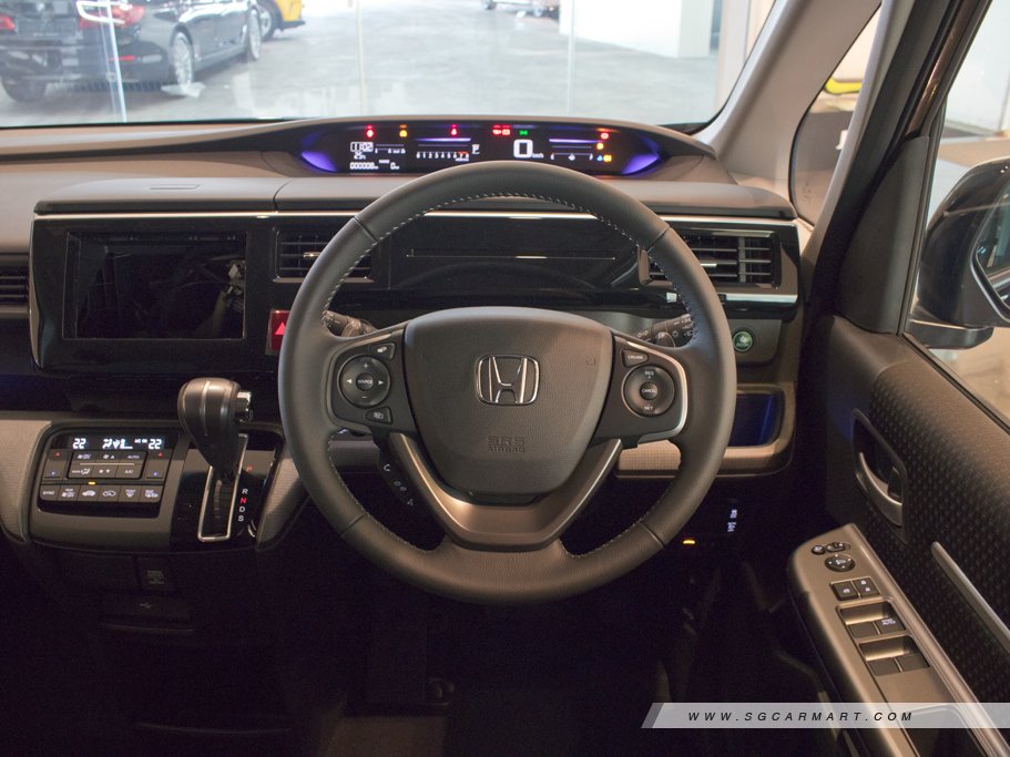 https://i.i-sgcm.com/new_cars/cars/12280/12280_g12