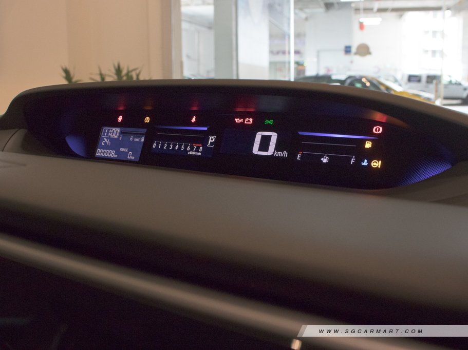 https://i.i-sgcm.com/new_cars/cars/12280/12280_g13