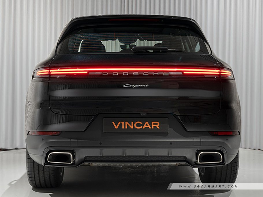 https://i.i-sgcm.com/new_cars/cars/12282/12282_g104