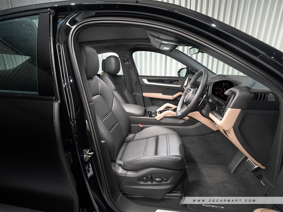 https://i.i-sgcm.com/new_cars/cars/12282/12282_g106