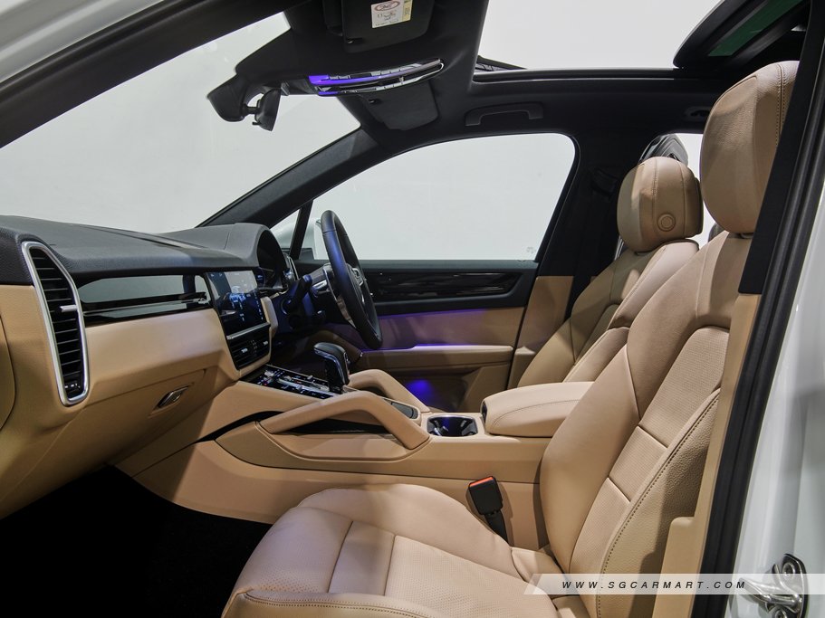 https://i.i-sgcm.com/new_cars/cars/12282/12282_g14