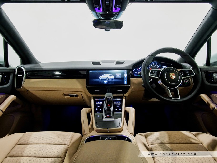https://i.i-sgcm.com/new_cars/cars/12282/12282_g21