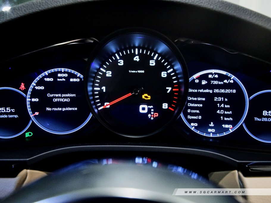 https://i.i-sgcm.com/new_cars/cars/12282/12282_g23