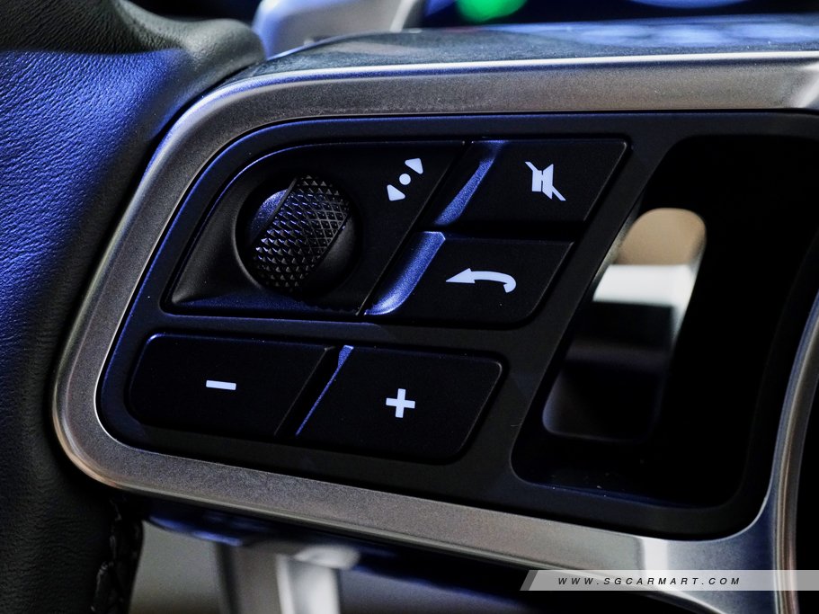 https://i.i-sgcm.com/new_cars/cars/12282/12282_g24
