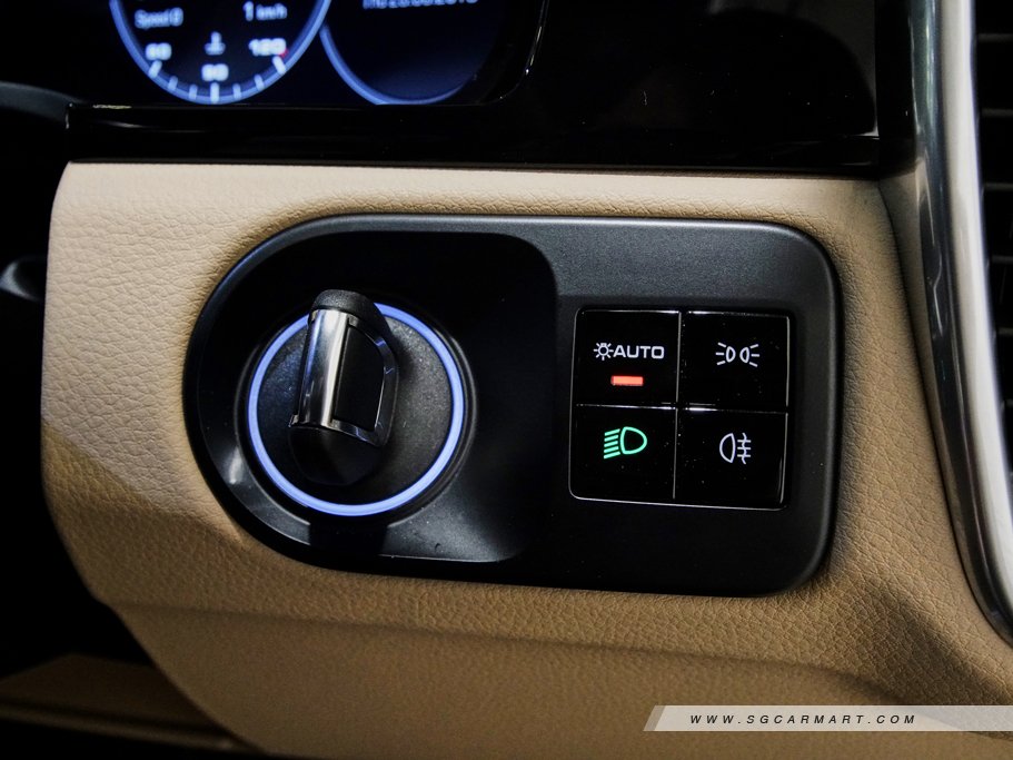 https://i.i-sgcm.com/new_cars/cars/12282/12282_g29