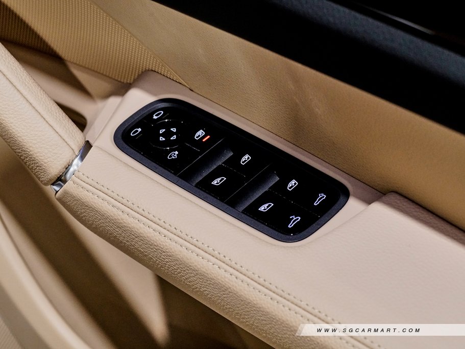 https://i.i-sgcm.com/new_cars/cars/12282/12282_g30