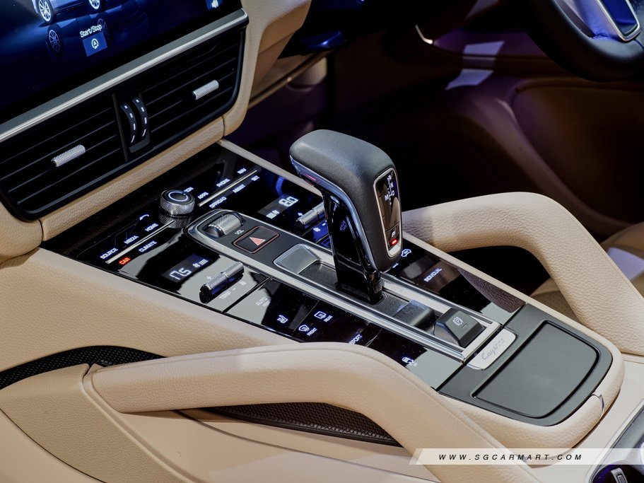 https://i.i-sgcm.com/new_cars/cars/12282/12282_g33