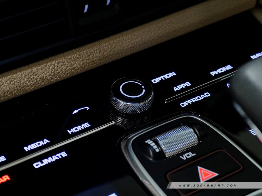 https://i.i-sgcm.com/new_cars/cars/12282/12282_g35