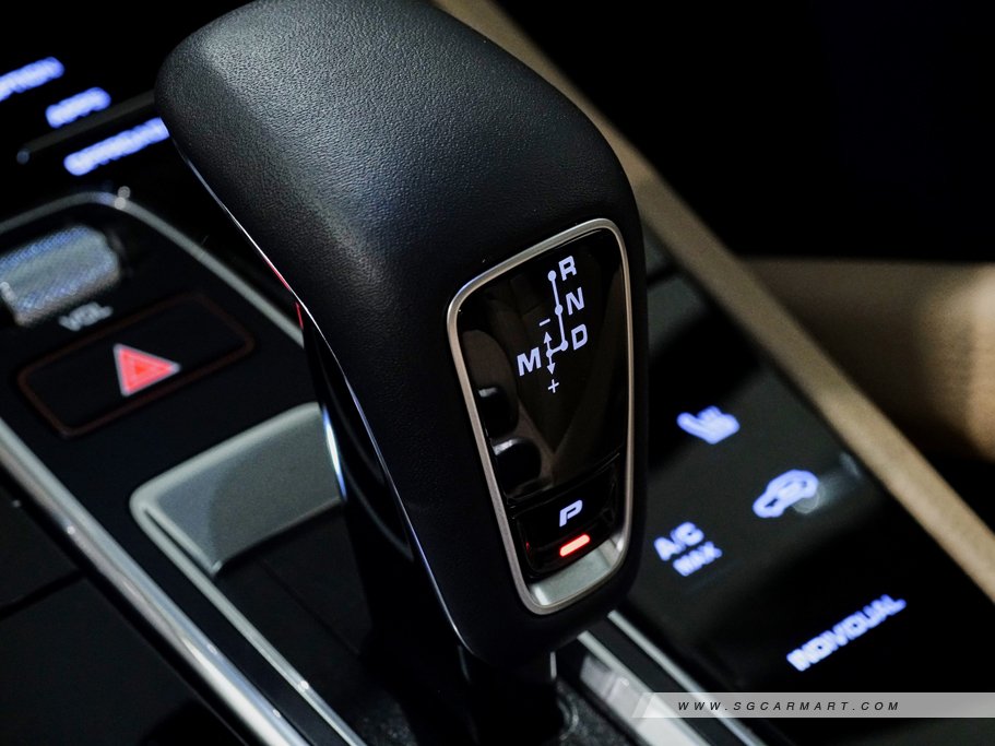 https://i.i-sgcm.com/new_cars/cars/12282/12282_g37