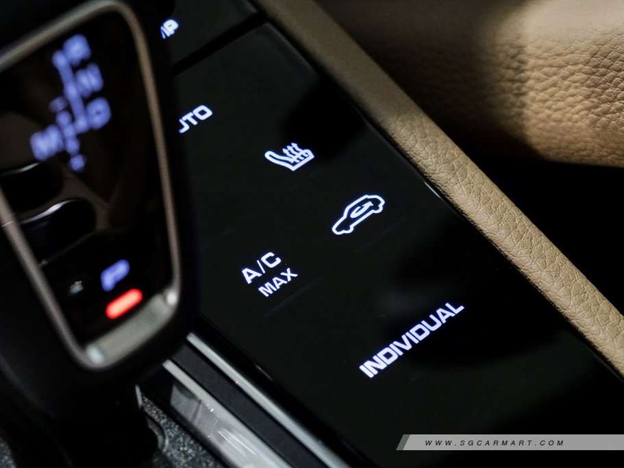 https://i.i-sgcm.com/new_cars/cars/12282/12282_g38