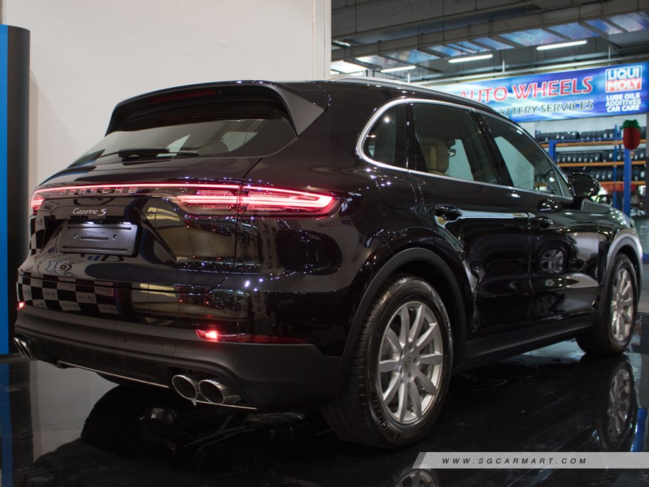 https://i.i-sgcm.com/new_cars/cars/12282/12282_g53