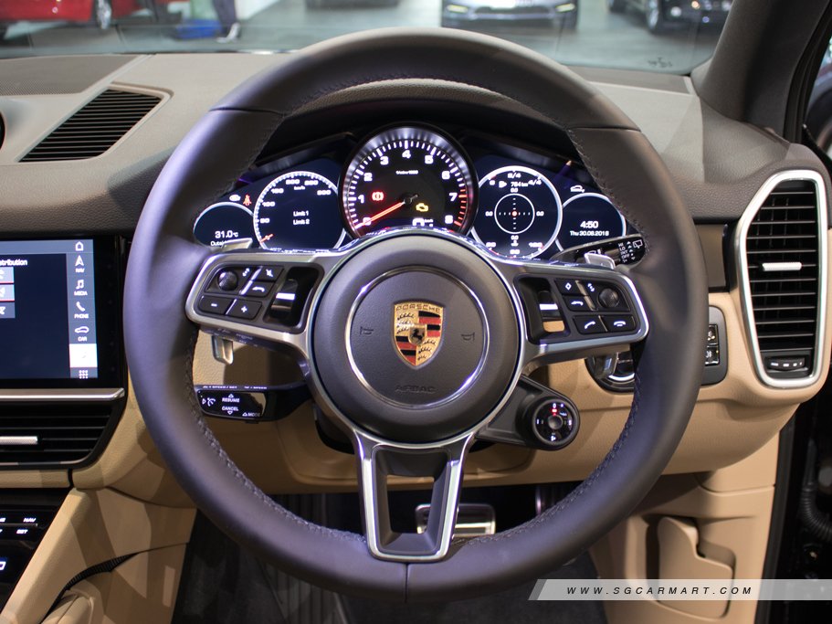 https://i.i-sgcm.com/new_cars/cars/12282/12282_g61