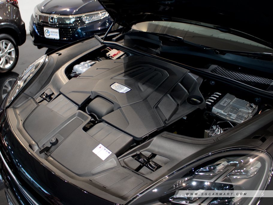 https://i.i-sgcm.com/new_cars/cars/12282/12282_g79
