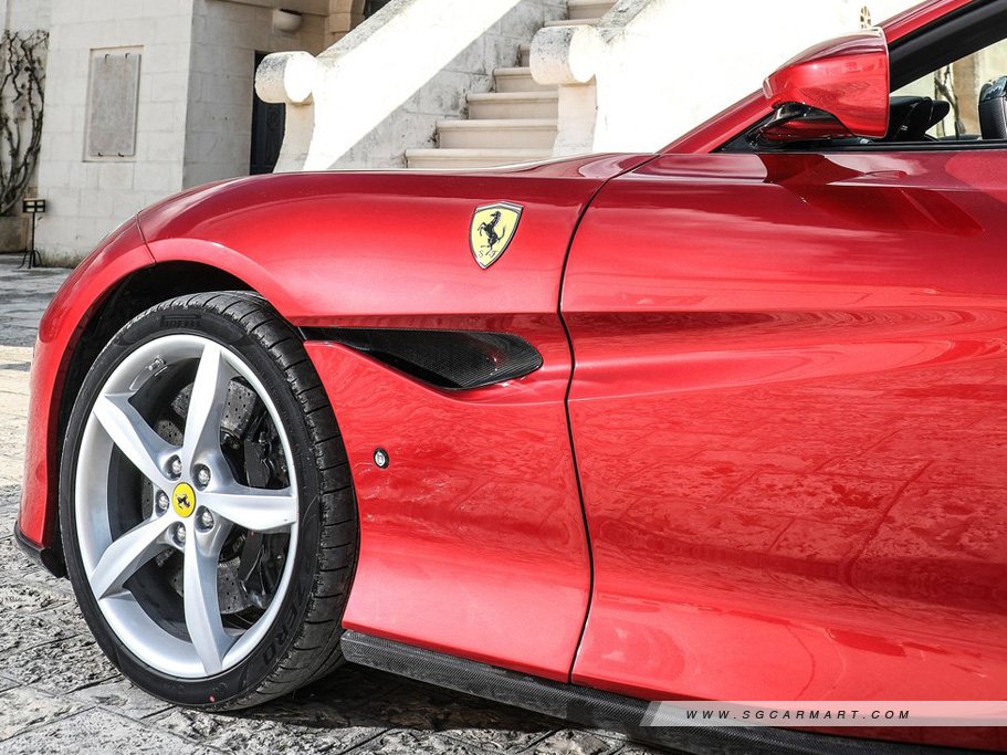 https://i.i-sgcm.com/new_cars/cars/12295/12295_g12