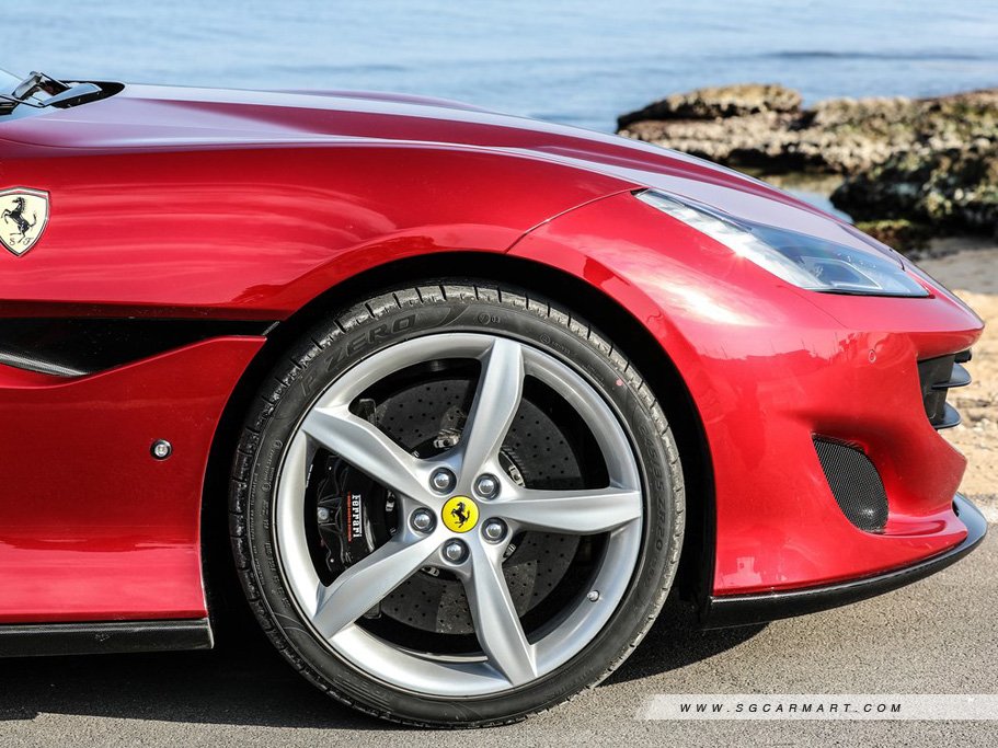 https://i.i-sgcm.com/new_cars/cars/12295/12295_g13