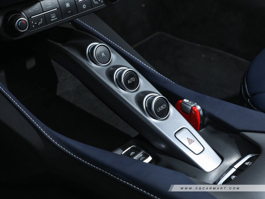 https://i.i-sgcm.com/new_cars/cars/12295/12295_g23