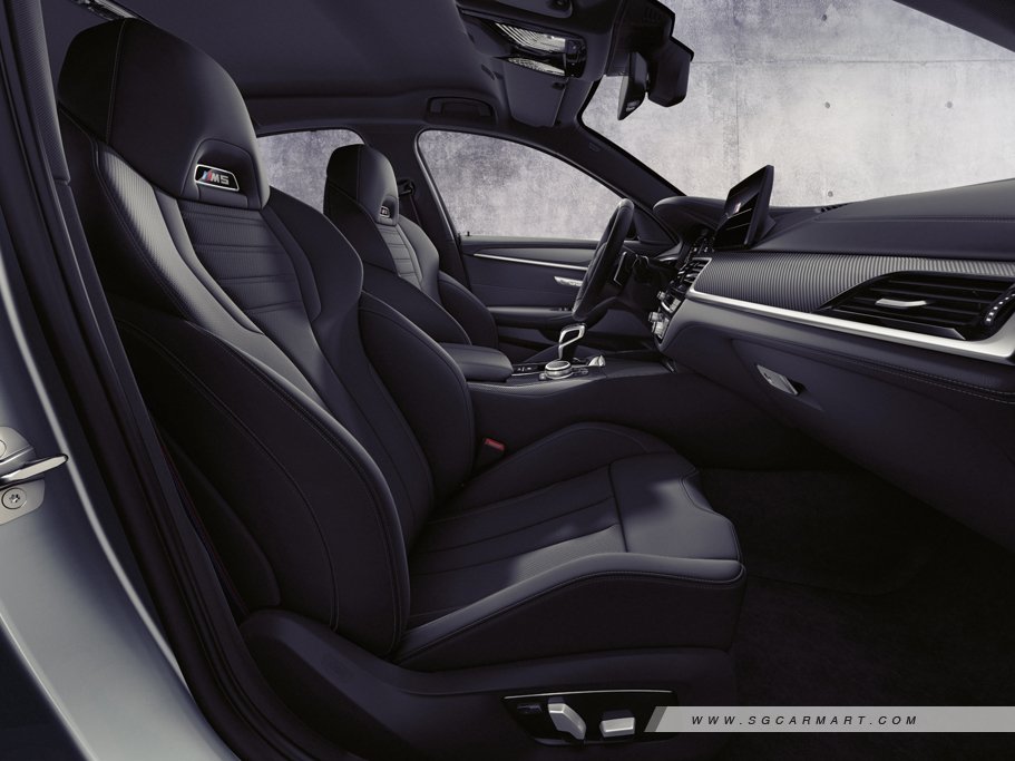 BMW M5 Sedan 12