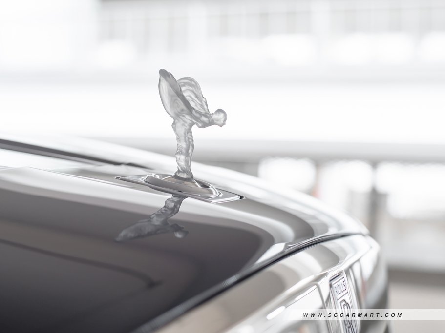 https://i.i-sgcm.com/new_cars/cars/12299/12299_g26