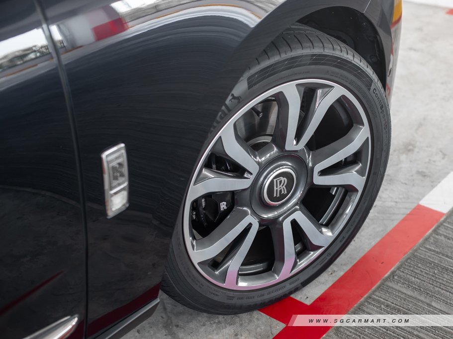 https://i.i-sgcm.com/new_cars/cars/12299/12299_g27