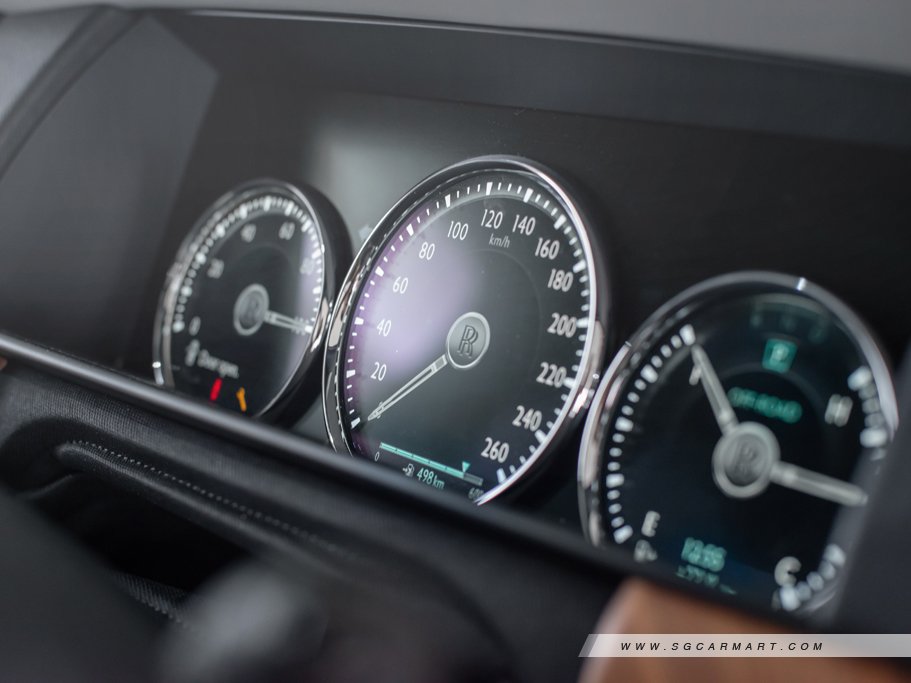 https://i.i-sgcm.com/new_cars/cars/12299/12299_g38