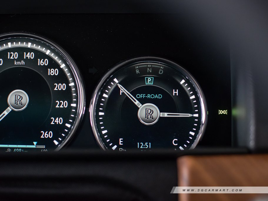 https://i.i-sgcm.com/new_cars/cars/12299/12299_g39