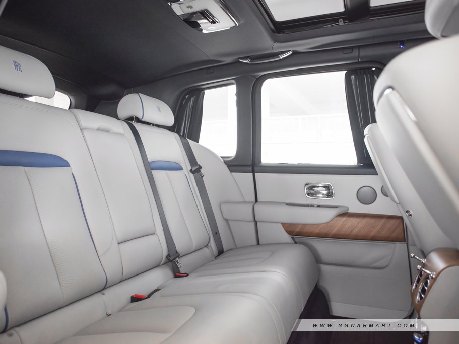 https://i.i-sgcm.com/new_cars/cars/12299/12299_g54