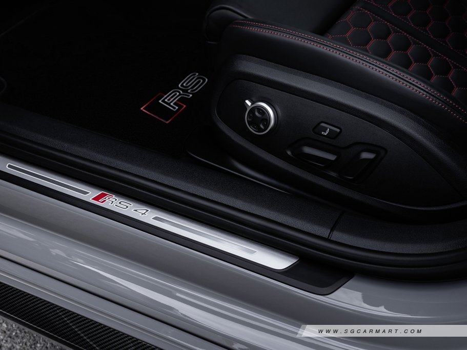 https://i.i-sgcm.com/new_cars/cars/12300/12300_g49