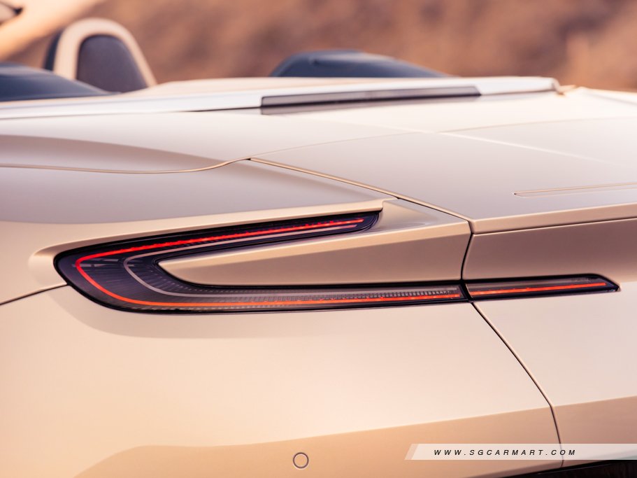 https://i.i-sgcm.com/new_cars/cars/12303/12303_g9