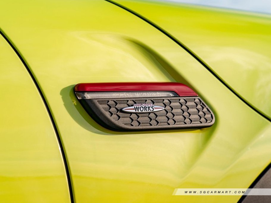 https://i.i-sgcm.com/new_cars/cars/12312/12312_g22
