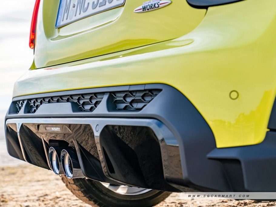 https://i.i-sgcm.com/new_cars/cars/12312/12312_g23