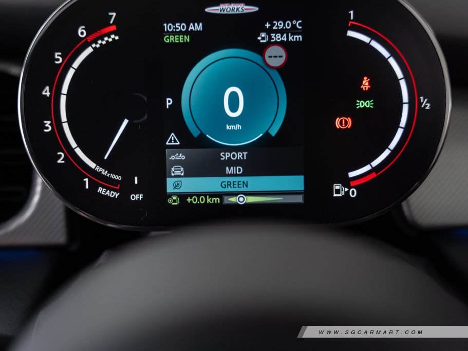 https://i.i-sgcm.com/new_cars/cars/12314/12314_g103