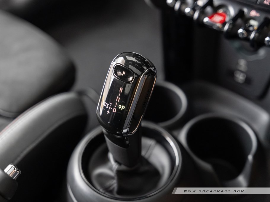 https://i.i-sgcm.com/new_cars/cars/12314/12314_g116