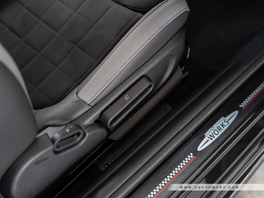 https://i.i-sgcm.com/new_cars/cars/12314/12314_g121
