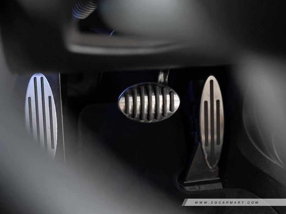 https://i.i-sgcm.com/new_cars/cars/12314/12314_g122