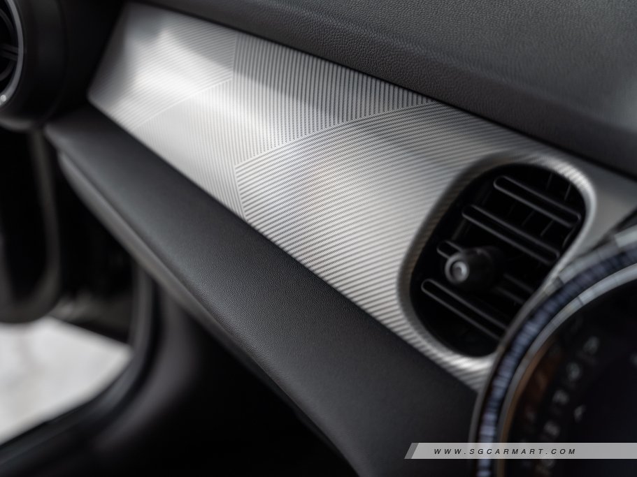 https://i.i-sgcm.com/new_cars/cars/12314/12314_g123