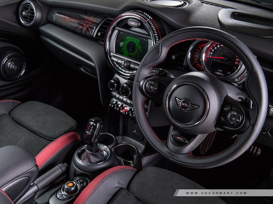 https://i.i-sgcm.com/new_cars/cars/12314/12314_g23