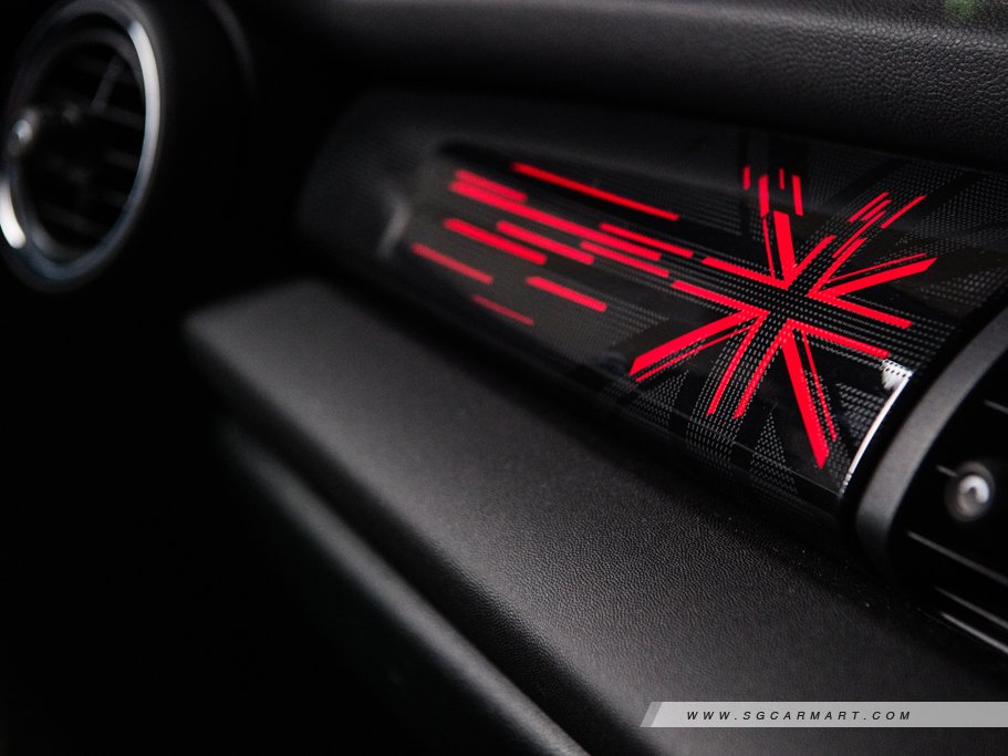 https://i.i-sgcm.com/new_cars/cars/12314/12314_g26
