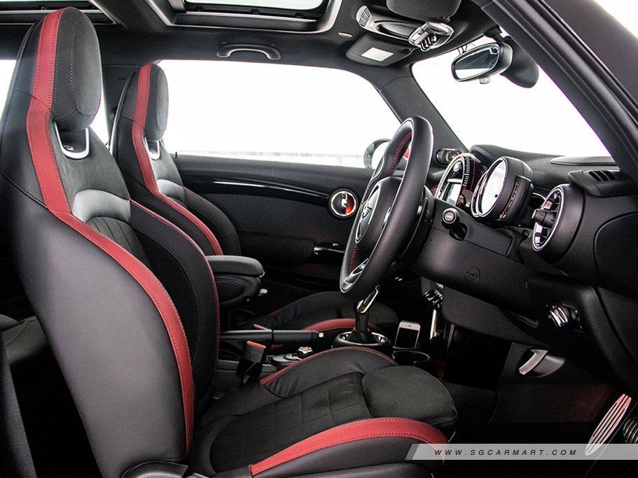 https://i.i-sgcm.com/new_cars/cars/12314/12314_g44