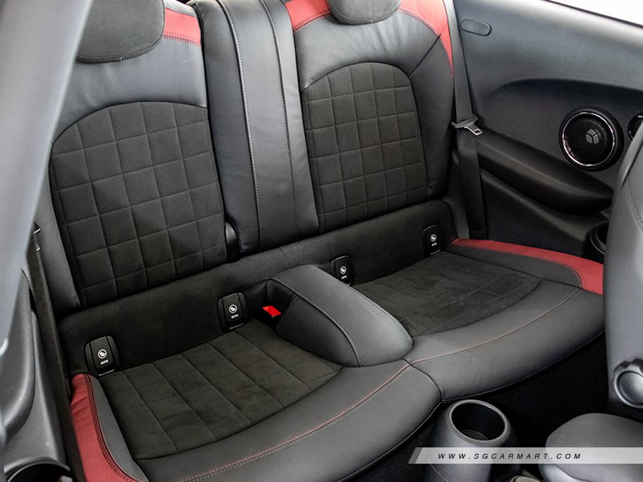 https://i.i-sgcm.com/new_cars/cars/12314/12314_g55