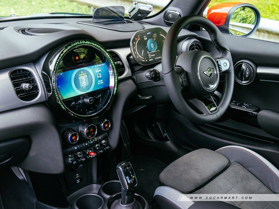 https://i.i-sgcm.com/new_cars/cars/12314/12314_g84