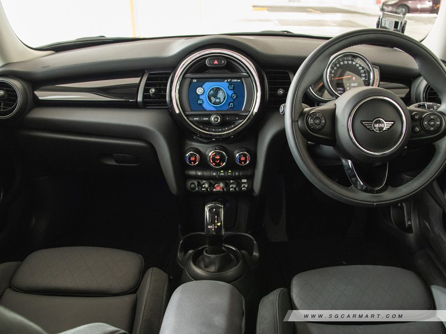 https://i.i-sgcm.com/new_cars/cars/12316/12316_g10