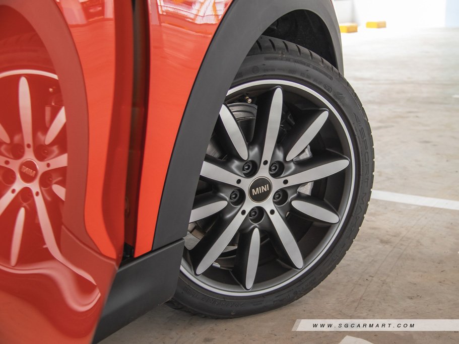 https://i.i-sgcm.com/new_cars/cars/12316/12316_g8