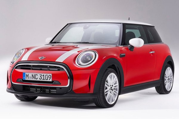 Next-Gen Mini Cooper Gets Special EV Sounds, Infotainment Modes, OTA Updates