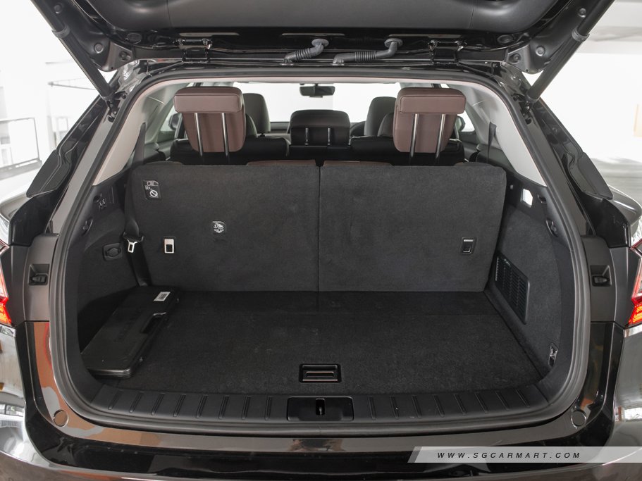 https://i.i-sgcm.com/new_cars/cars/12322/12322_g25