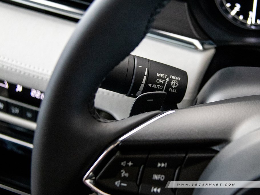 https://i.i-sgcm.com/new_cars/cars/12323/12323_g40