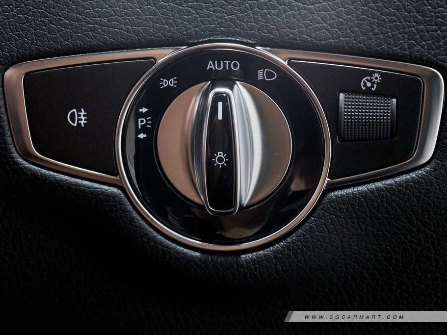 https://i.i-sgcm.com/new_cars/cars/12329/12329_g33