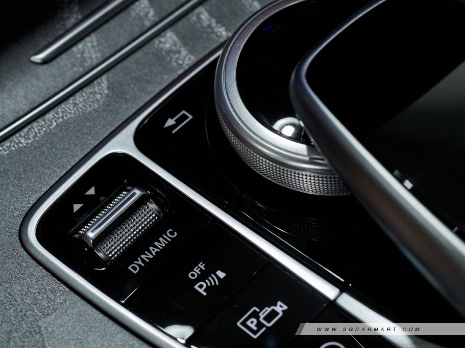 https://i.i-sgcm.com/new_cars/cars/12329/12329_g44